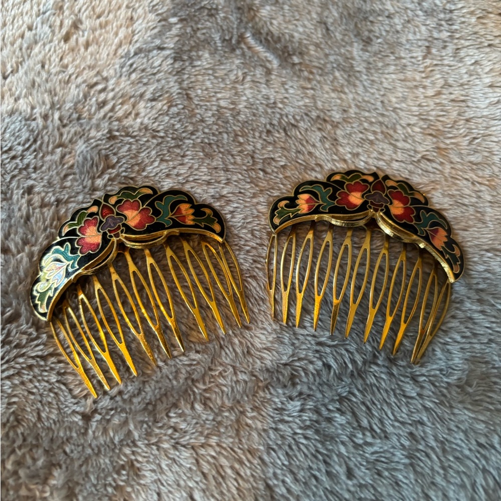 Floral Gold Tone Hair Combs